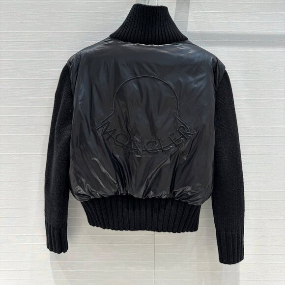 Moncler black Down Jacket featuring Knit Sleeves - Picture 9 of 9